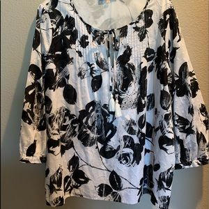 Karl Lagerfield Lined 3/4 Sleeve Top